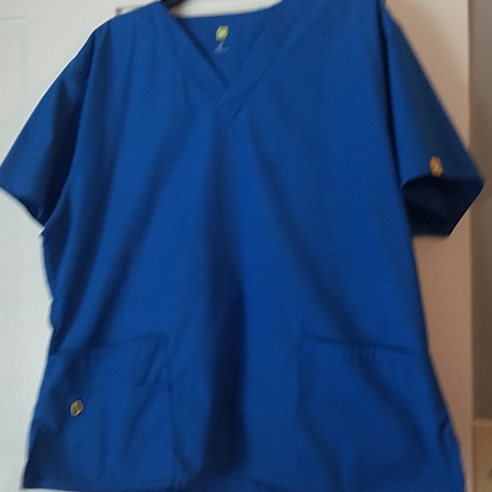 Wonderwink scrub top